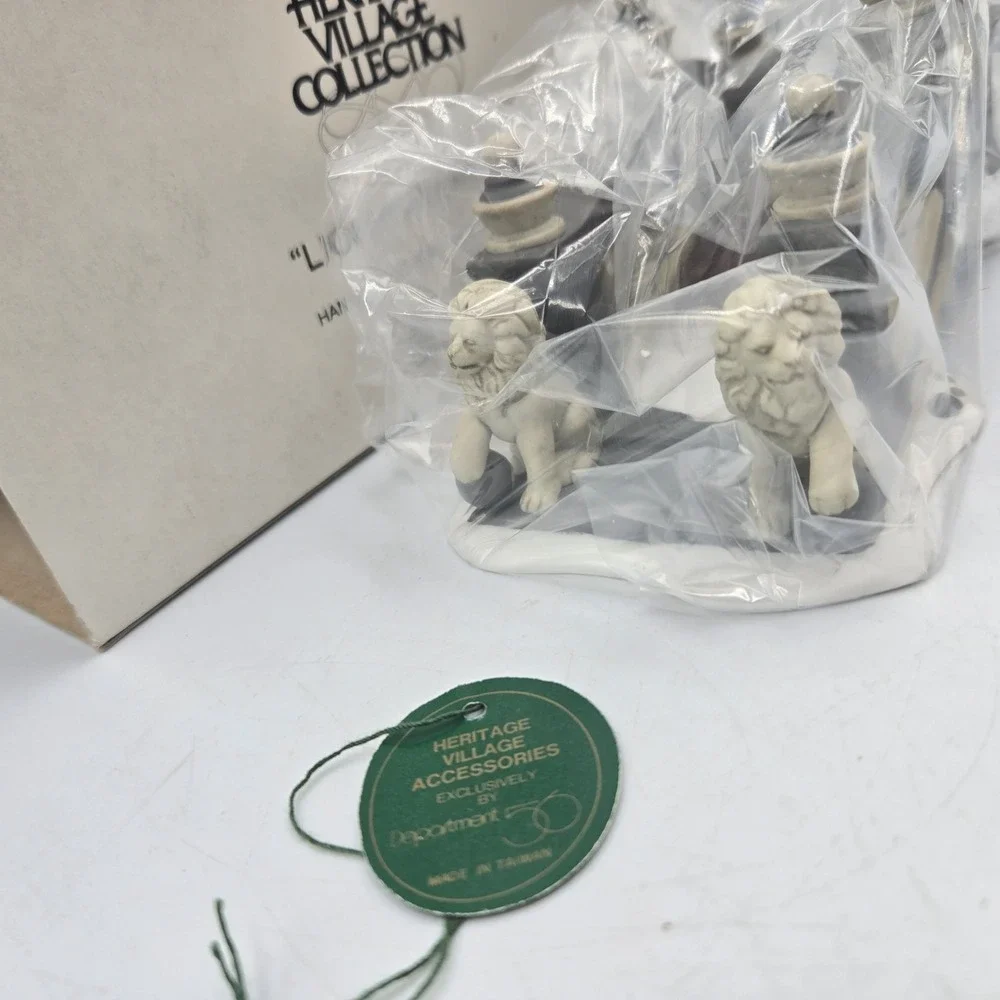 Dept 56 Lionhead Bridge 58645 Christmas Village Accessory Heritage Collect. New